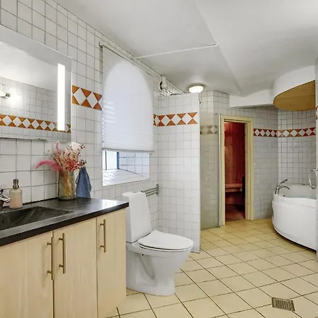 1 Bedroom In V Διαμέρισμα Έσμπιεργκ