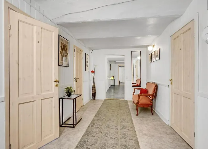 1 Bedroom In V Apartment *